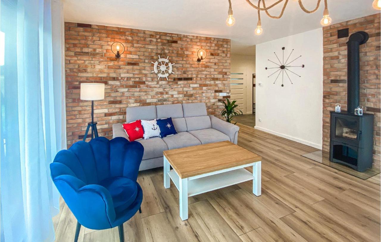 3 Bedroom Nice Home In วิเซวกา ภายนอก รูปภาพ