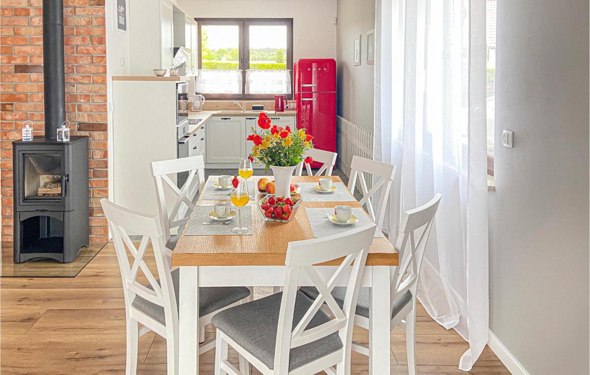 3 Bedroom Nice Home In วิเซวกา ภายนอก รูปภาพ